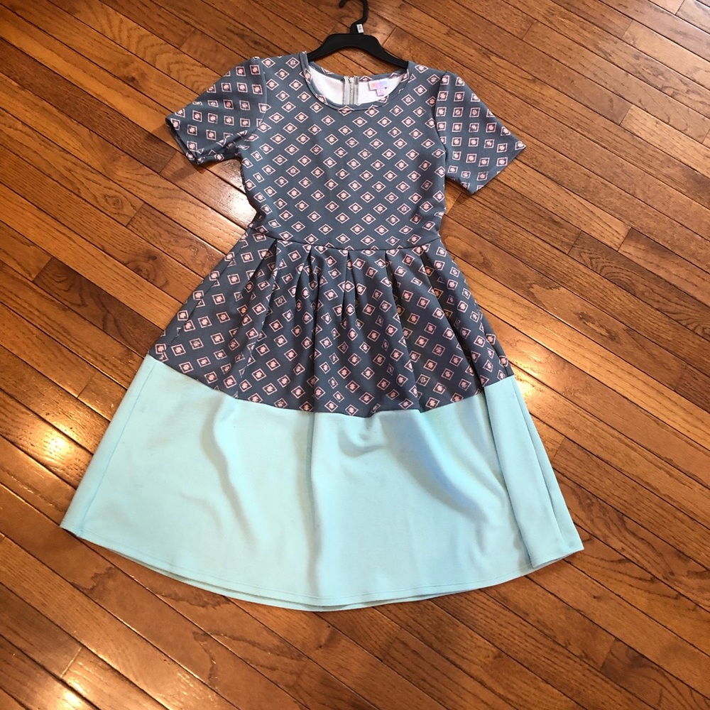 LulaRoe Amelia